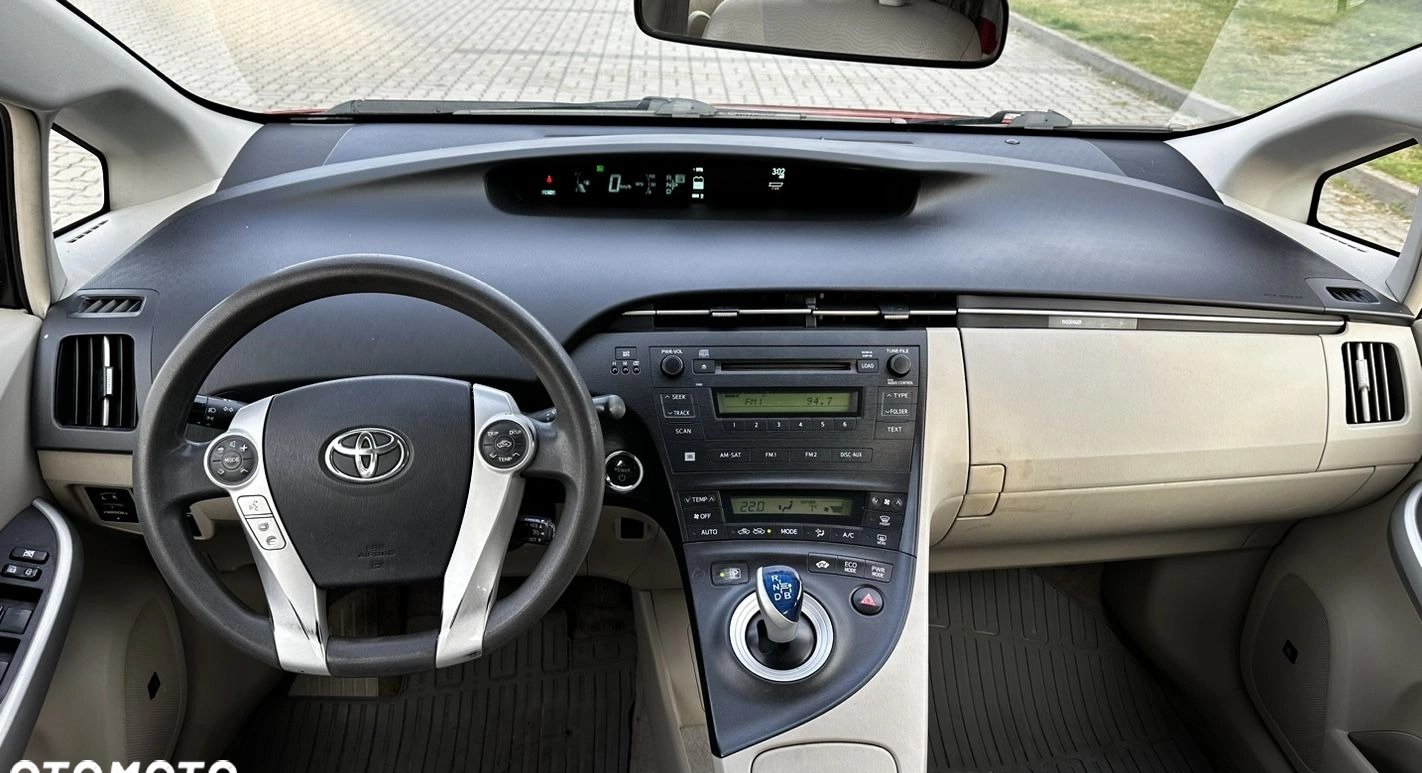 Toyota Prius cena 37770 przebieg: 224881, rok produkcji 2010 z Piaseczno małe 562
